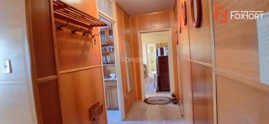 Apartament cu 3 camere, etaj intermediar, in Complexul Studentesc - 7