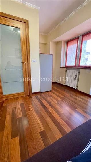 APARTAMENT DE INCHIRIAT | 3 CAMERE | PIAȚA UNIRII - 12