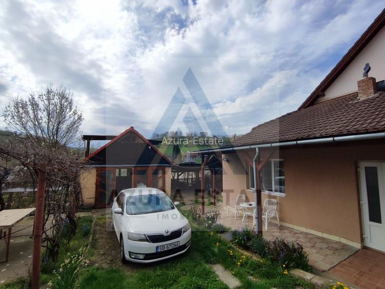 Casa 4 camere 2 bai garaj inchis pivnita si teren 740 mp in Seica Mica - 8