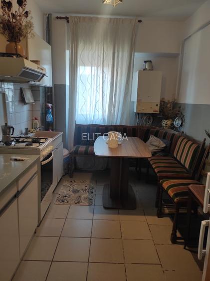 Apartament cu 2 camere decomandat, etajul 3/4, zona Nicolina - 7