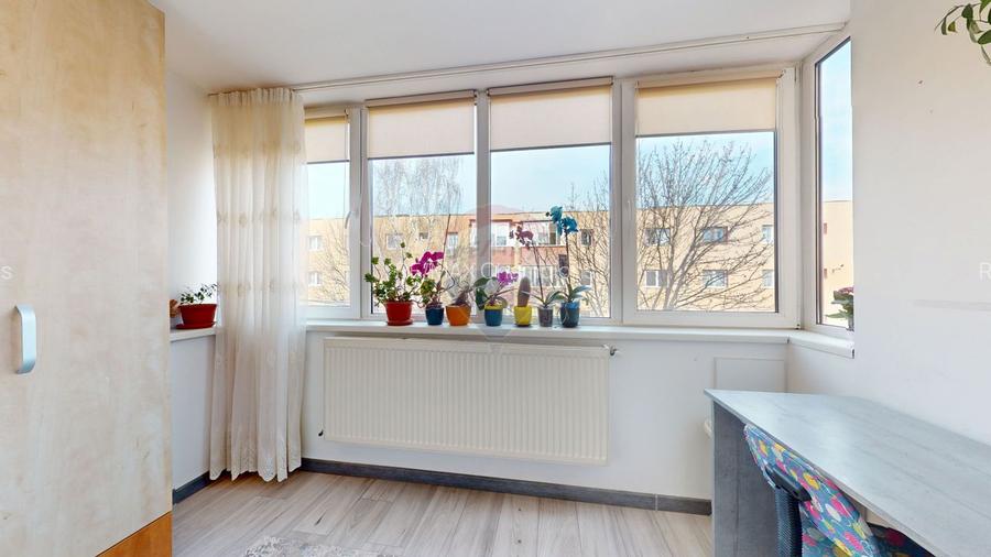 Apartament 3 camere, 2 băi, 2 parcări de vânzare zona Avantgarden 2 - 9