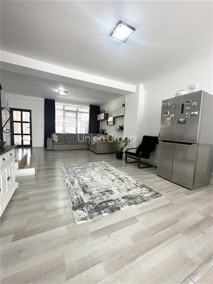 Afacere la Cheie in Mamaia Nord: Pensiune de Vanzare cu 18 Camere - 16