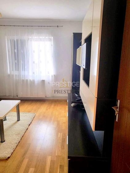 Garsonieră de închiriat – Str. Bârsei, cartier Ștrand | Etaj 1 - 8