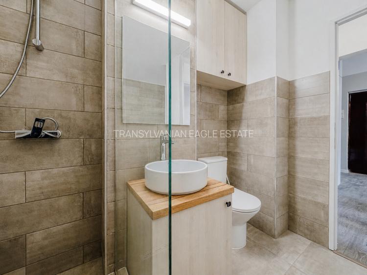 Apartament renovat decomandat|2 camere|Interservisan/Titulescu - 11