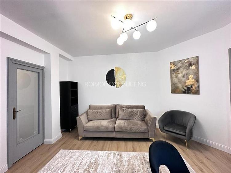 Apartament 2 camere, etajul 3/4, fara lift,  zona Romana - 3