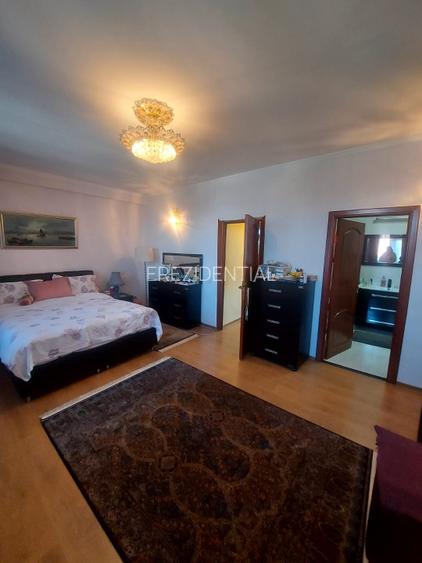 Apartament -5 camere -decomandat-Zona Fundeni - 8