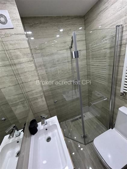 INCHIRIERE APARTAMENT 3 CAMERE ZONA PIATA SF. VINERI – UNIRII SECTOR 3 - 2