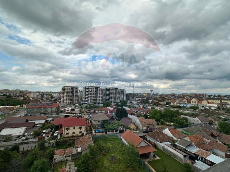 Spațiu de birouri- Imobil Multifuncțional în Arad P +6 - 20