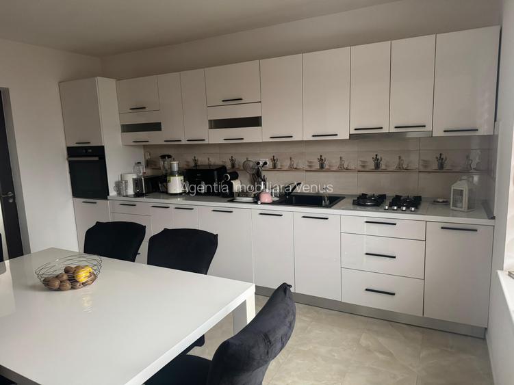 Casa noua cu etaj mobilata la intrare in Curtesti - 5