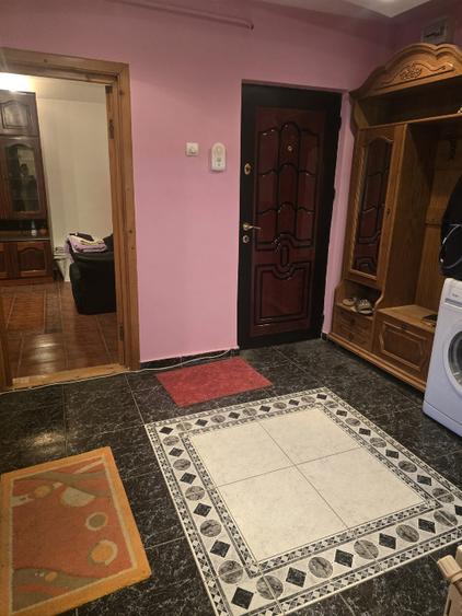 Apartament 2 camere Focșani, zona Brăilei – 53 mp, etaj 2/3, centrală – Propriet