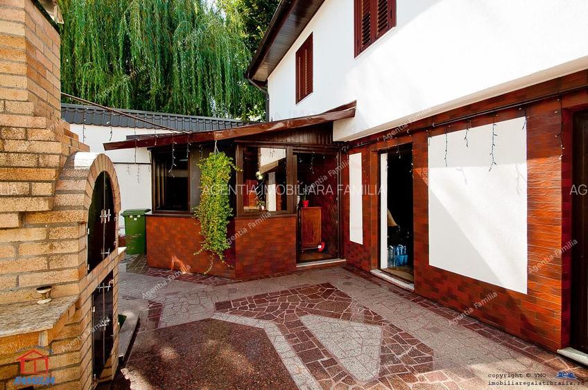 Vanzare vila clasica amenajata in stil Baroc situata in Galati - 11