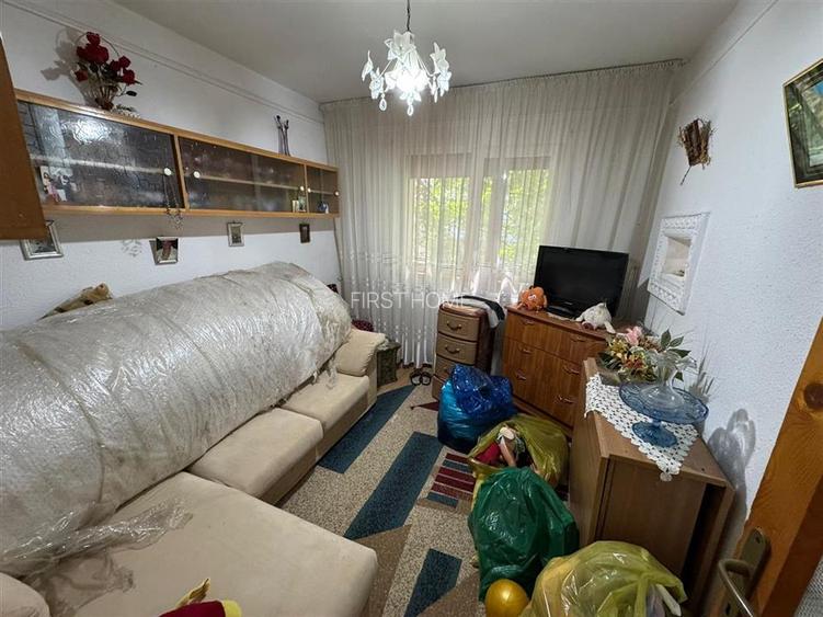 Apartament 4 camere, etaj 1, zona Sud - Paco, 61mp, CT, izolat, Pvc - 10