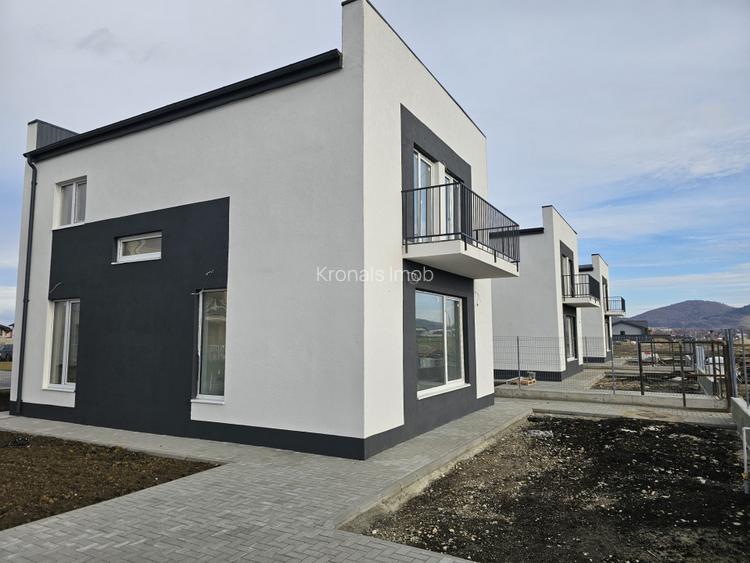 Casa individuala cu patru camere, Primaverii, Sanpetru - 18