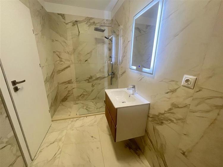 Apartament modern 3 camere balcon si parcare Doamna Stanca