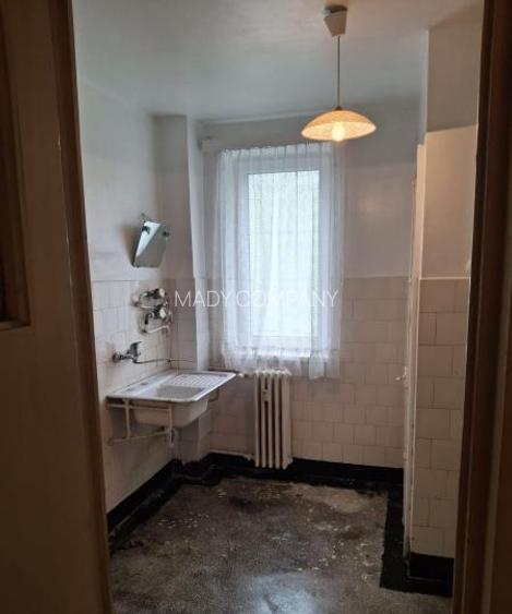 2 camere Semidecomandat , Abator , Et.3/4 ,49mp , necesita renovare - 5