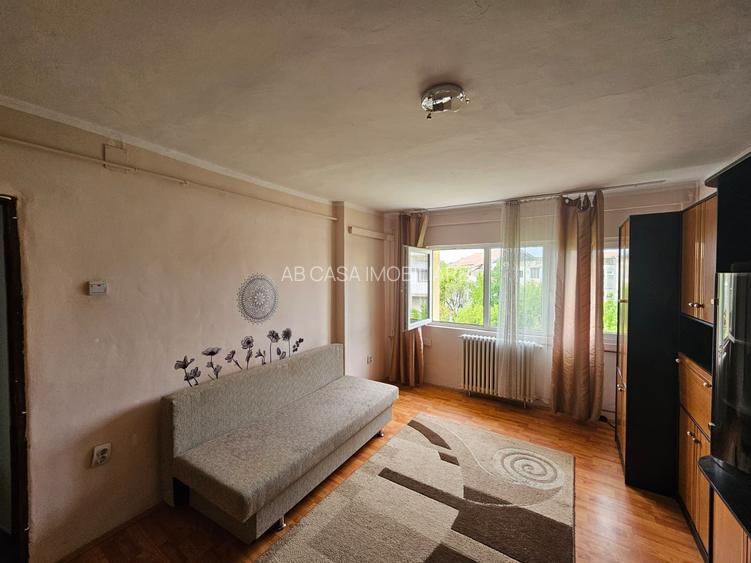 Ap. deosebit, 1 cameră, 31 mp, et. 4 din 5, decomandat, termoizolat,  Soarelui - 14