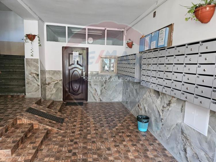 GARSONIERA  de vanzare- decomandata Lic. Informatica  - Brasov! - 13