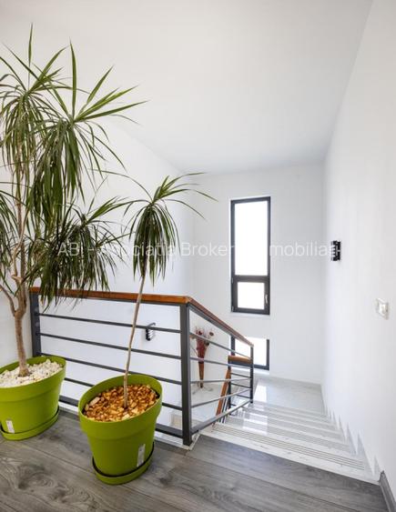 15 km pana la Metrou | gata de locuit | 0% comision - 13