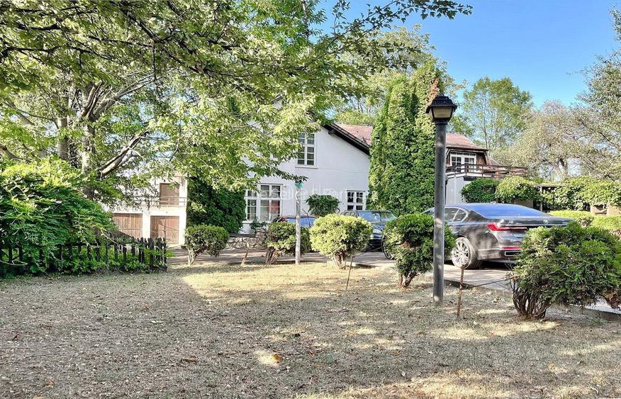 Casă spațioasă cu 2 corpuri și teren generos – zona Bunloc - 16