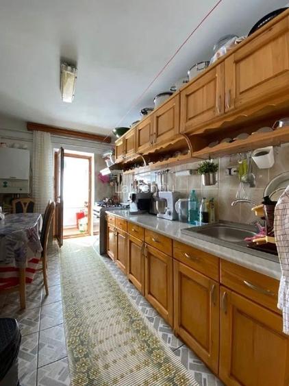 Apartament 6 camere, zonă centrală (Mall-Școala 11) - 2