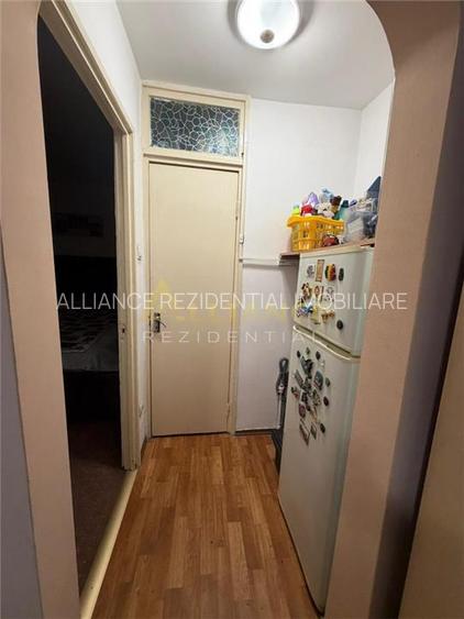 2 CAMERE PIATA RESITA - 16