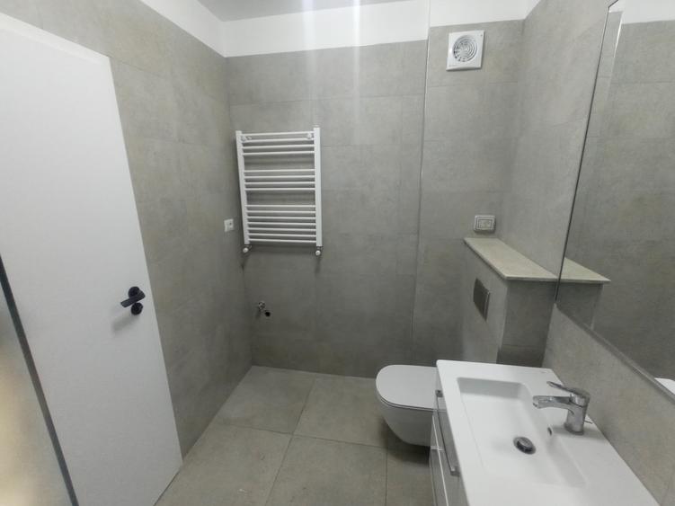 Studio parter cu terasa proprie