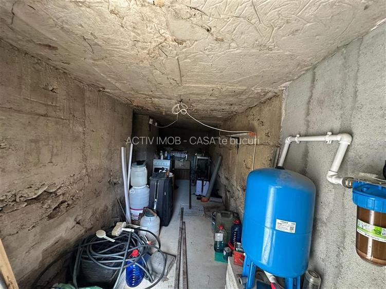 CASA SOLIDA CU TEREN SI CURTE,  BOCSA VASIOVA. COMISION ZERO - 31