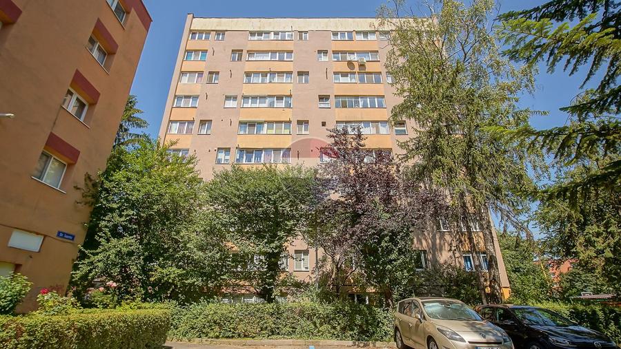 Garsonieră complet renovată de vânzare – Str. Soarelui | Parter