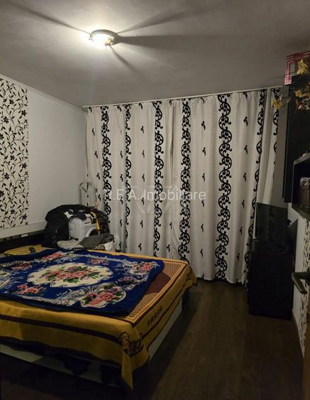 4 camere Dristor decomandat, an 1984, 82 mp - 3