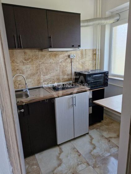 Garsoniera la 2 minute statia de metrou Dristor 2 - 6