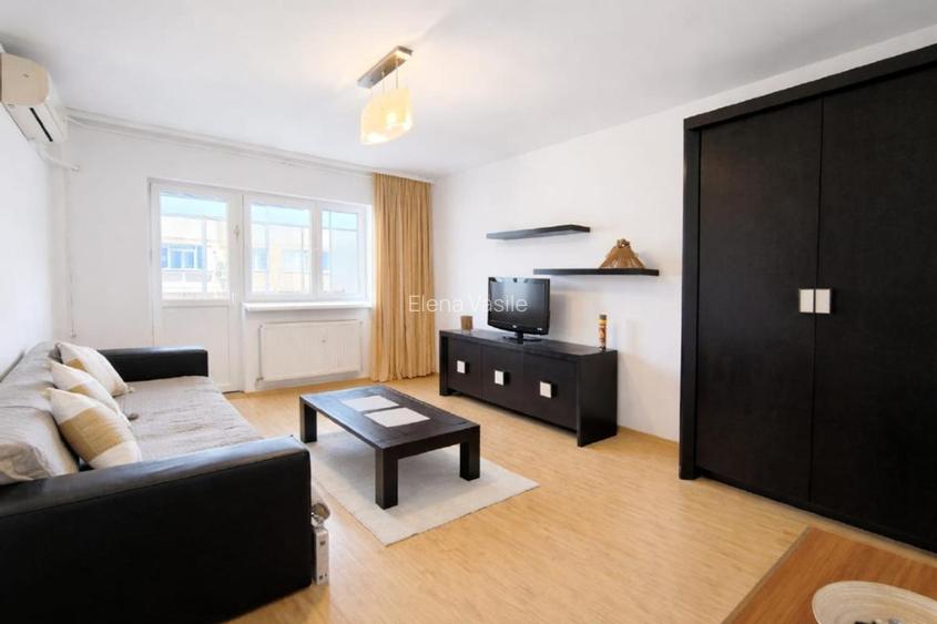 Apartament 3 camere,sect 4 București zona Tineretului  - 2