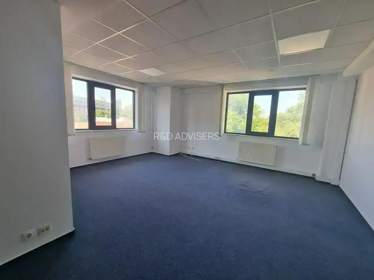 Cladire Birouri Pretabil Clinica Medicala 30 locuri de parcare - 5