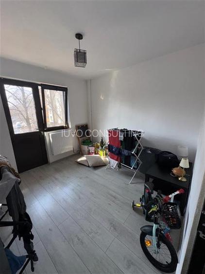 Apartament 4 camere Semidecomandat Berceni-Uioara - 8