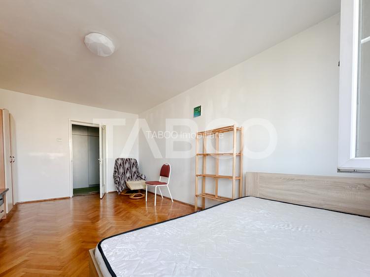 Apartament cu 2 camere decomandate de vanzare in cartierul Grigorescu - 2