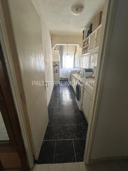 Apartament 2 camere Tractorul decomandat ,etajul 1,78000 Euro - 9