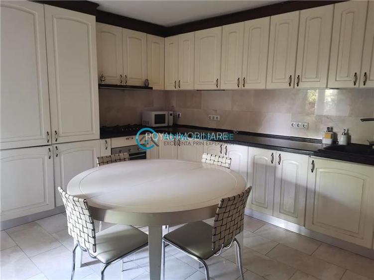 Royal Imobiliare - Inchiriere apartament in vila cu gradina - 6