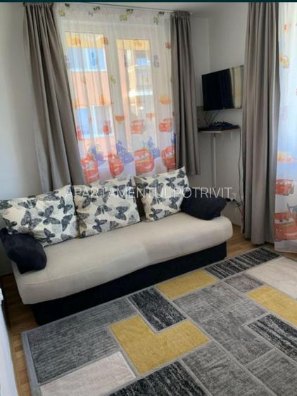 Apartament cu 2 camere decomandate si balcon -Zona centrala, Str. Eroilor - 2