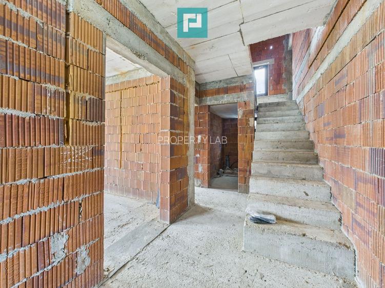 Casă la roșu P+E+M în Șagu - 8