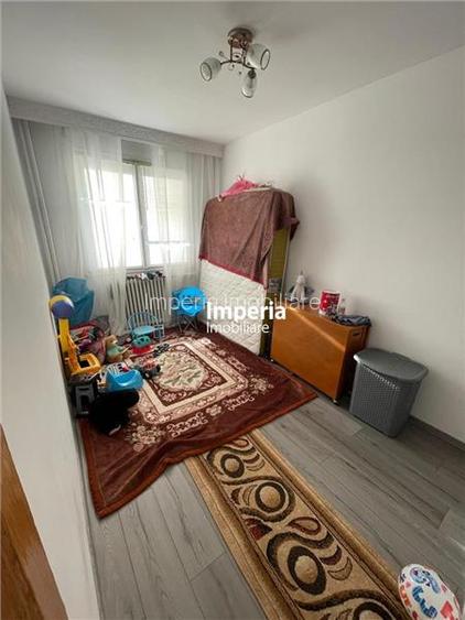 Apartament 3 camere semidecomandat, 60 mp, Podu Ros! - 9