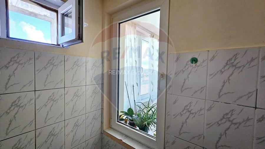 GARSONIERA  de vanzare- decomandata Lic. Informatica  - Brasov! - 8