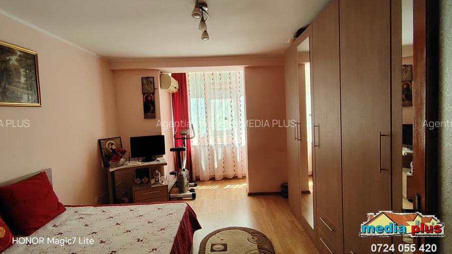 Apartament 3 camere decomandat, etaj 1, zona Silozului - 3