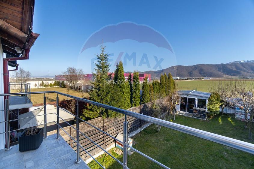 Casă / Vilă cu 4 camere de vânzare în zona Central - 39