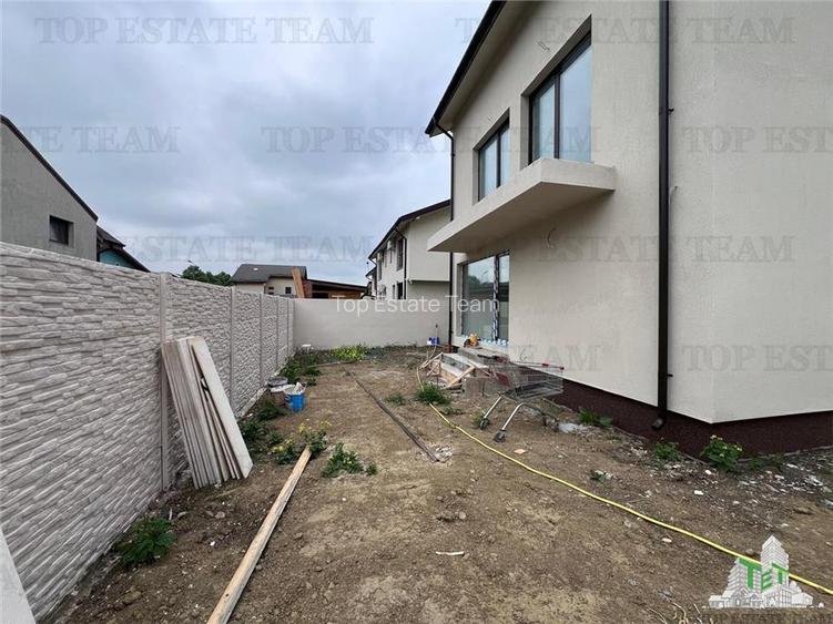 Vila  moderna, individuala cu 4 camere , 3 bai , Living , terasa acoperita, inca - 11