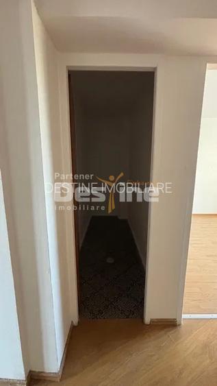 13 Septembrie-Drumul Sării | 4 camere | 98mp | et 5 | bloc 1999 | 230.000 euro - 4