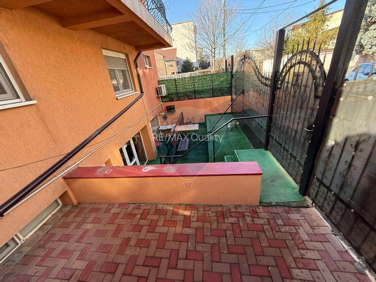 Spațiu comercial cochet de inchiriat in zona Moinesti - 11