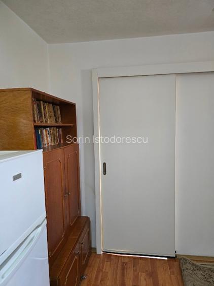 Vând garsoniera, îmbunătățită.  - 5