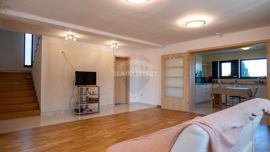 Branesti - vanzare vila deosebita cu 4 camere- Autostrada Soarelui - 4