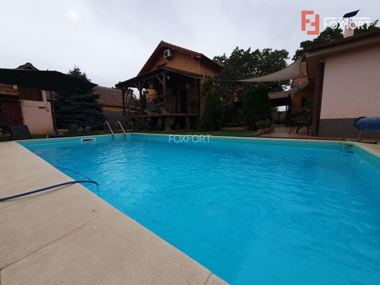 Oportunitate de investitie: 2 case total 8 camere si SAD - Freidorf - 43