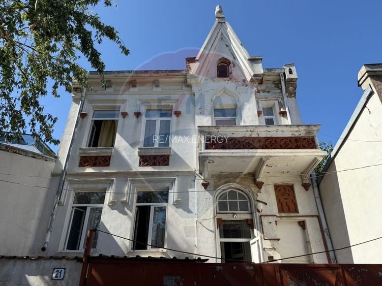 DE ÎNCHIRIAT: Casă/Vilă spațioasă  8 camere  Zona Gara de Nord - 9
