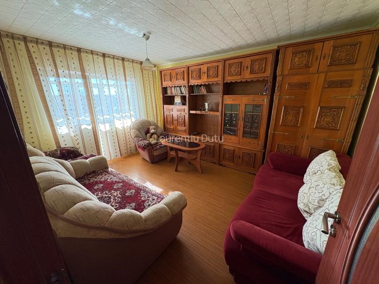 Apartament 4 camere decomandate , 2 băi,CT, separare de apă  - 2